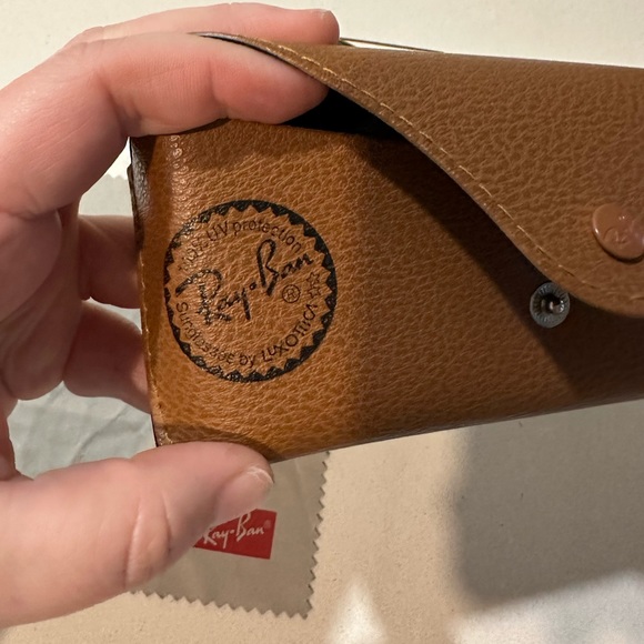 Ray-Ban Classic Aviators - Gold frame/green lenses. - Picture 3 of 12